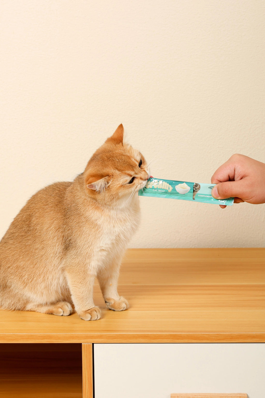 Friandises crémeuses pour chat M-PETS – Saumon & Bœuf – 60 g