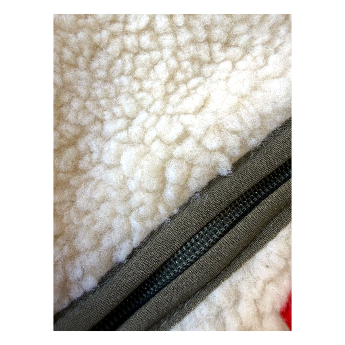 Manteau pour chien Jules avec harnais intégré – 51 Degrees North