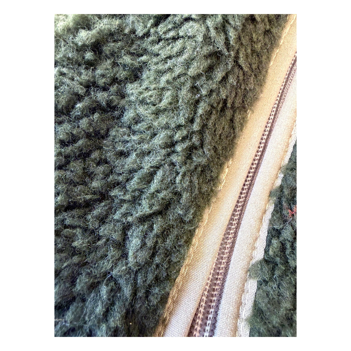Manteau pour chien Jules avec harnais intégré – 51 Degrees North